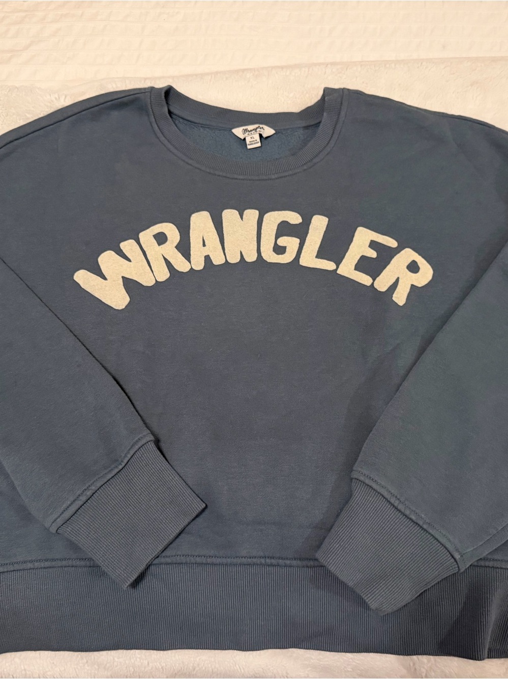 Wrangler Women’s Blue Crewneck Sweatshirt